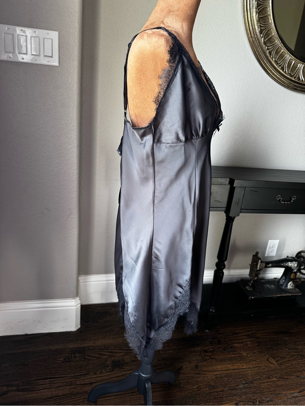 Killstar Fatal Farewell Black Nightdress |Satin Lace Trim LARGE Gothic Goth Alt - Picture 13 of 14
